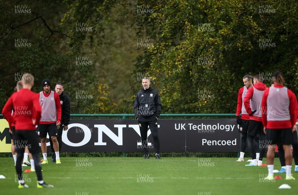 121019 - Wales Football Training - Wales Manager Ryan Giggs