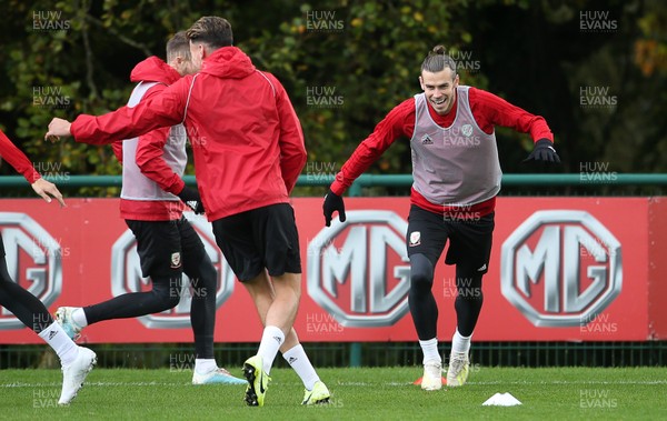 121019 - Wales Football Training - Gareth Bale during training