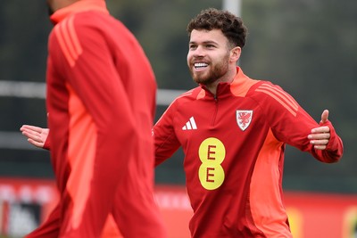 121025 - Wales Football Training - Neco Williams of Wales during a training session ahead of tomorrows World Cup qualifier match against Belgium