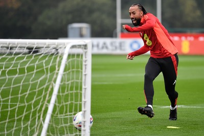 121025 - Wales Football Training - Sorba Thomas of Wales during a training session ahead of tomorrows World Cup qualifier match against Belgium