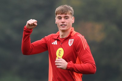 121025 - Wales Football Training - Dylan Lawlor of Wales during a training session ahead of tomorrows World Cup qualifier match against Belgium