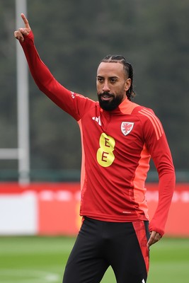 121025 - Wales Football Training - Sorba Thomas of Wales during a training session ahead of tomorrows World Cup qualifier match against Belgium