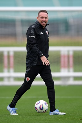 121025 - Wales Football Training - Wales Manager, Craig Bellamy during a training session ahead of tomorrows World Cup qualifier match against Belgium