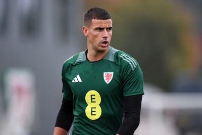121025 - Wales Football Training - Karl Darlow of Wales during a training session ahead of tomorrows World Cup qualifier match against Belgium