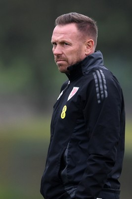 121025 - Wales Football Training - Wales Manager, Craig Bellamy during a training session ahead of tomorrows World Cup qualifier match against Belgium