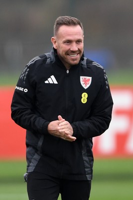 121025 - Wales Football Training - Wales Manager, Craig Bellamy during a training session ahead of tomorrows World Cup qualifier match against Belgium