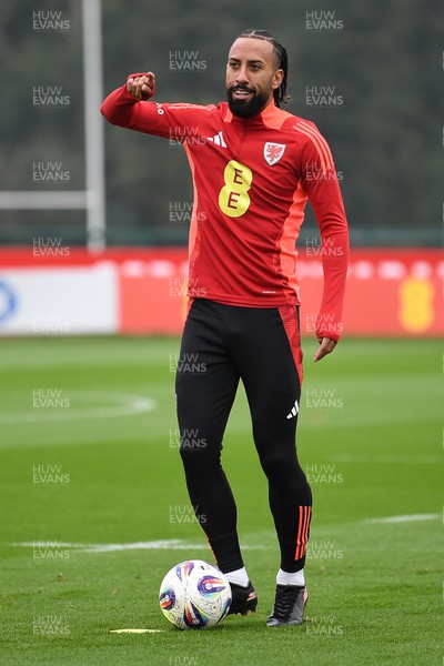 121025 - Wales Football Training - Sorba Thomas of Wales during a training session ahead of tomorrows World Cup qualifier match against Belgium
