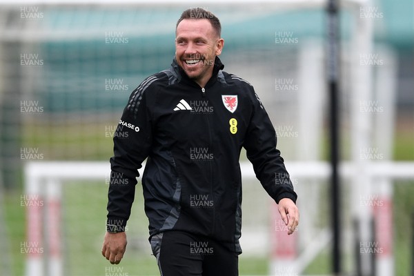 121025 - Wales Football Training - Wales Manager, Craig Bellamy during a training session ahead of tomorrows World Cup qualifier match against Belgium