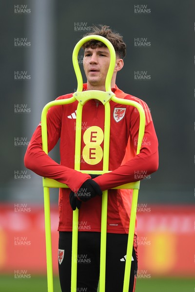 121025 - Wales Football Training - Lewis Koumas of Wales during a training session ahead of tomorrows World Cup qualifier match against Belgium