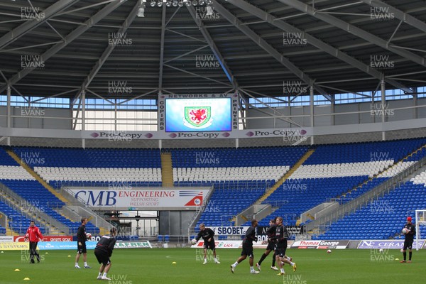 12.11.09... Wales Football Training, Cardiff City Stadium -  The Wales team train at the new Cardiff City Stadium 