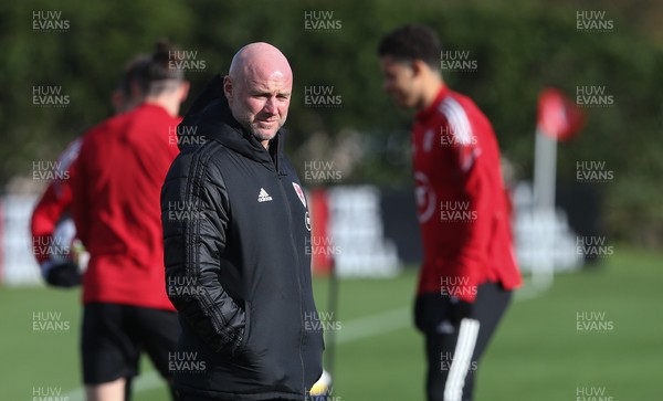 121121 - Wales Football Training Session - Wales interim manager Robert Page during a training session ahead of the World Cup Qualifying match against Belarus
