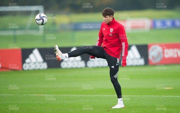151121 - Wales Football Training Session -  Rubin Colwill of Wales during a training session ahead of the World Cup 2022 Qualifying match against Belgium at the the Cardiff City Stadium