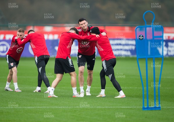 151121 - Wales Football Training Session -  Kieffer Moore of Wales during a training session ahead of the World Cup 2022 Qualifying match against Belgium at the the Cardiff City Stadium