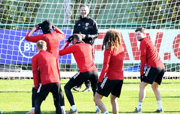 181119 - Wales Football Training - Wales manager Ryan Giggs looks on during training