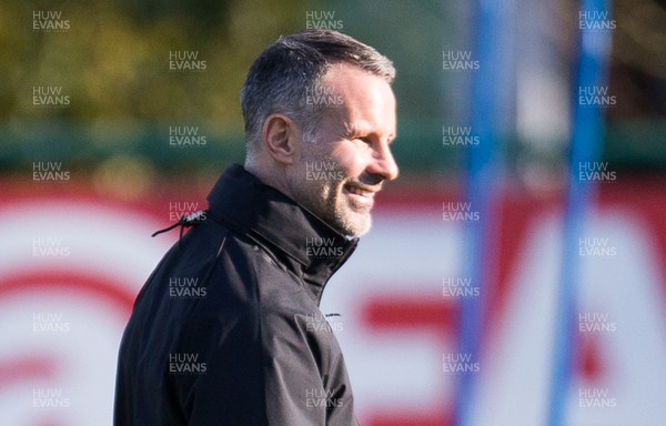 181119 - Wales Football Training Session - Wales manager Ryan Giggs looks on during training ahead of their Euro 2020 Qualifier against Hungary