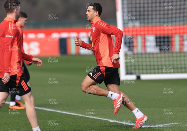 190325  Wales Men Football Training - Ben Cabango during training ahead of the 2026 World Cup Qualifiers with Kazakhstan and North Macedonia