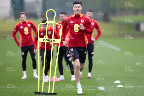 200324 - Wales Football Training Session - Kieffer Moore during training session ahead of Wales’  Euro 2024 qualifying play-off semi-final against Finland