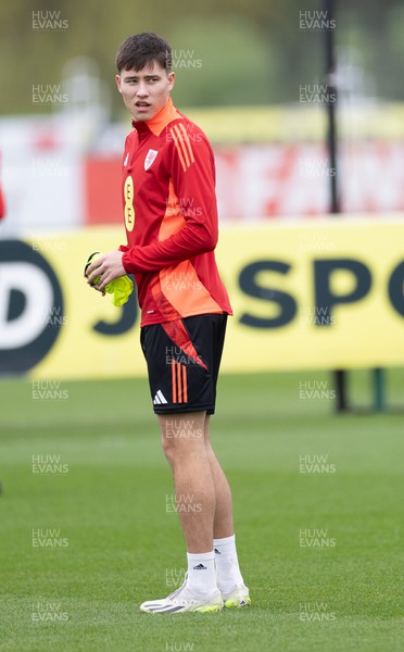 200324 - Wales Football Training Session - Rubin Colwill  during training session ahead of Wales’  Euro 2024 qualifying play-off semi-final against Finland