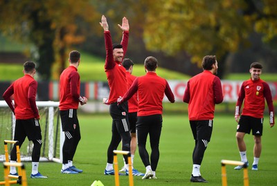 201123 - Welsh Football Training - Kieffer Moore during training