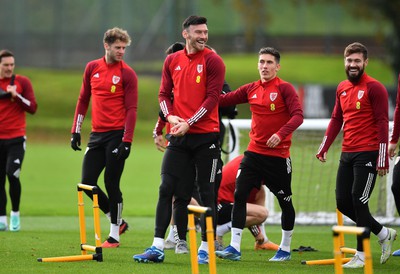 201123 - Welsh Football Training - Kieffer Moore during training