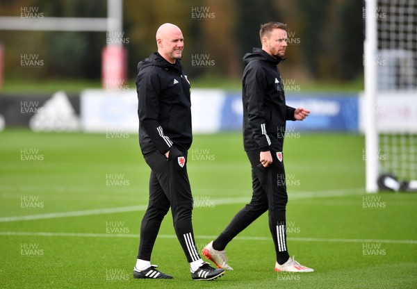 201123 - Welsh Football Training - Robert Page during training