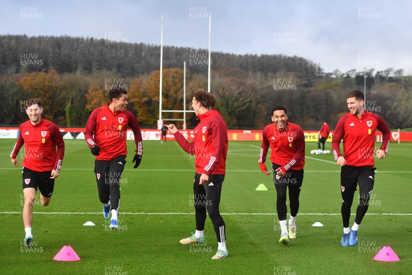201123 - Welsh Football Training - Ben Davies, Brennan Johnson, Ethan Ampadu, Ben Cabango, Chris Mepham during training