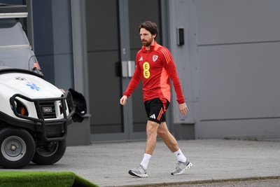 210325 - Wales Football Training - Joe Allen ahead of the 2026 World Cup Qualifier with Kazakhstan 