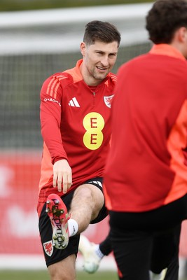 210325 - Wales Football Training - Ben Davies ahead of the 2026 World Cup Qualifier with Kazakhstan 