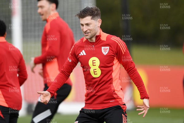 210325 - Wales Football Training - Ben Davies ahead of the 2026 World Cup Qualifier with Kazakhstan 