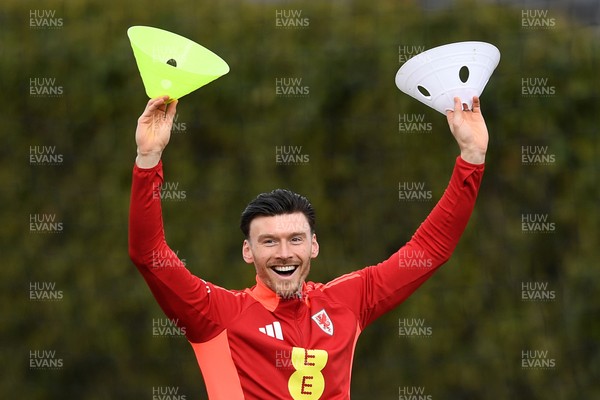 210325 - Wales Football Training - Kieffer Moore ahead of the 2026 World Cup Qualifier with Kazakhstan 