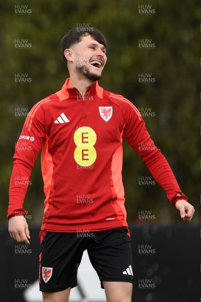 210325 - Wales Football Training - Liam Cullen ahead of the 2026 World Cup Qualifier with Kazakhstan 