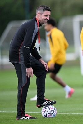 230926 - Wales Football Training - Wales coach Alan Sheehan during training ahead of their upcoming Nations League match against Portugal