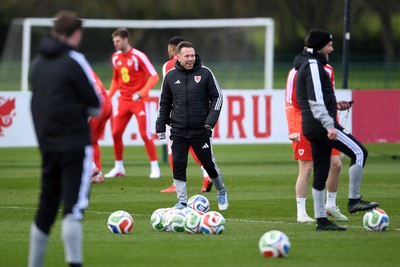 250326 - Wales Football Training - Wales Manager, Craig Bellamy during training ahead of their World Cup play-off match against Bosnia-Herzegovina