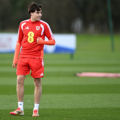 250326 - Wales Football Training - Joel Colwill of Wales during training ahead of their World Cup play-off match against Bosnia-Herzegovina