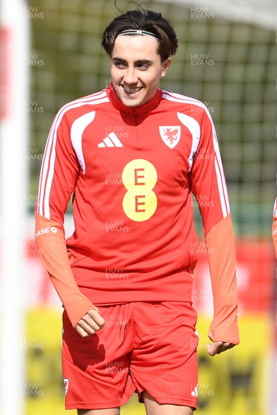 250326 - Wales Football Training - Joel Colwill of Wales during training ahead of their World Cup play-off match against Bosnia-Herzegovina