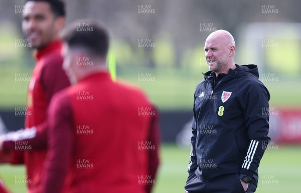 270323 - Wales Football Training session - Wales manager Rob Page during a training session ahead of the Euro Qualifying match against Latvia