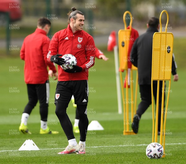 290321 - Wales Football Training - Gareth Bale during training
