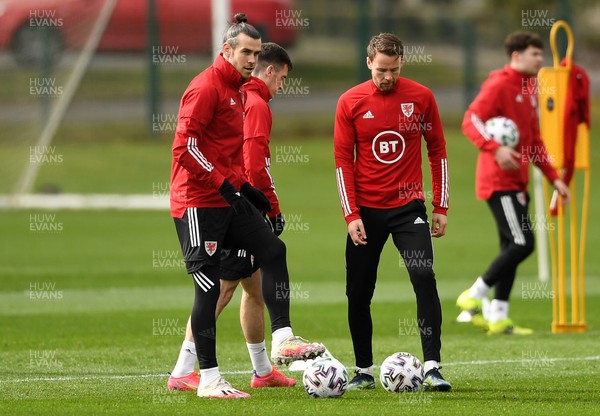 290321 - Wales Football Training - Gareth Bale and Chris Gunter during training