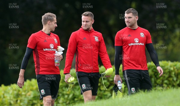 290817 - Wales Football Training - David Edwards, Chris Gunter and Sam Vokes arrive at training