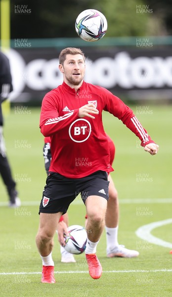 310821 - Wales Football Training - Ben Davies during a Wales training session ahead of their friendly against Finland and World Cup qualifying matches against Belarus and Estonia