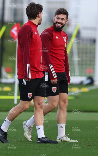 131123 - Wales Football Training Session - Tom Bradshaw during a training session ahead of the Euro 2024 Qualifying matches against Armenia and Turkey