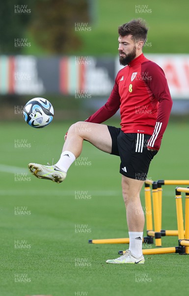 131123 - Wales Football Training Session - Tom Bradshaw during a training session ahead of the Euro 2024 Qualifying matches against Armenia and Turkey