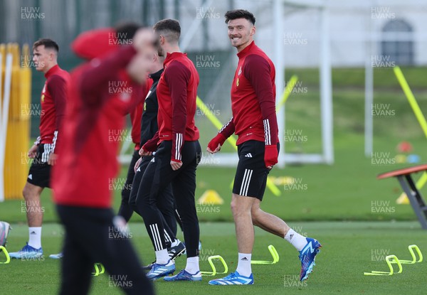 131123 - Wales Football Training Session - Kieffer Moore during a training session ahead of the Euro 2024 Qualifying matches against Armenia and Turkey