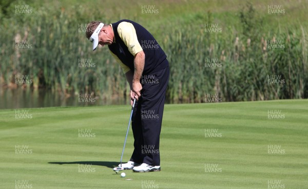 03.06.11 -SAAB Wales Open 2011, Celtic Manor Resort, Newport -  Paul Broadhurst putts on the 14th green 