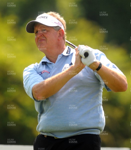 04.06.10 - Wales Open Golf, Day 2 Colin Montgomerie on the 5th tee 