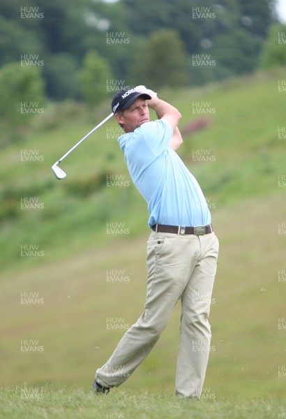 04.06.11 -SAAB Wales Open 2011, Celtic Manor Resort, Newport -  Anders Hansen plays up the 16th 