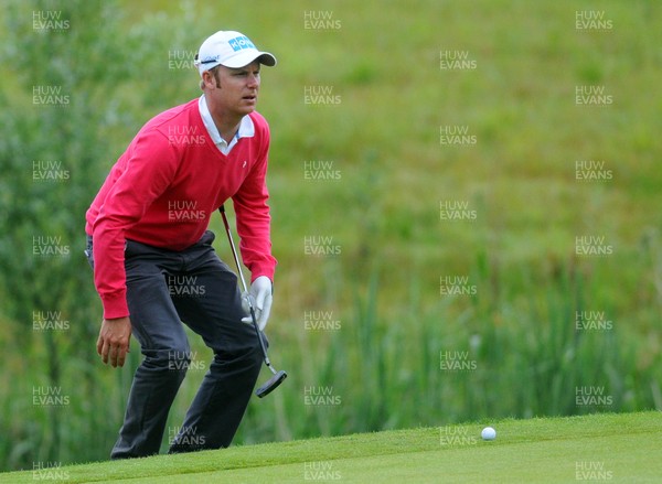 01.06.10 - Wales Open Golf Mikko Ilonen takes part in a practice session ahead of this years Wales Open Golf 