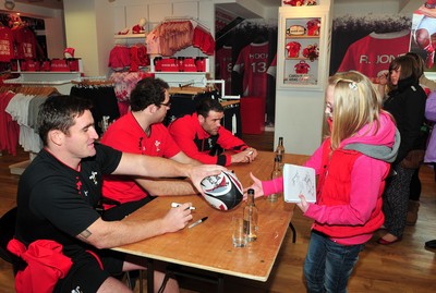 180412- Wales players signing- Jamie Roberts, Lou Reed and Huw Bennett signing autographs at the Cardiff Arms Shop