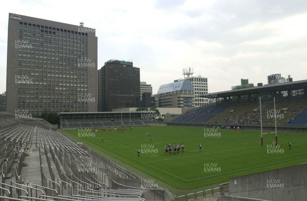 020601 -  Wales Rugby - Wales train at the Prince Chichibu Memorial ground in Tokyo