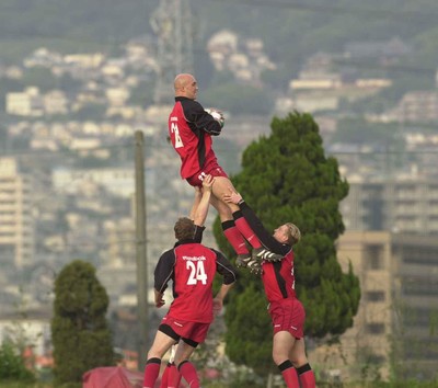 040601  - Wales Rugby Training - Nathan Budgett in the line out at training in Osaka